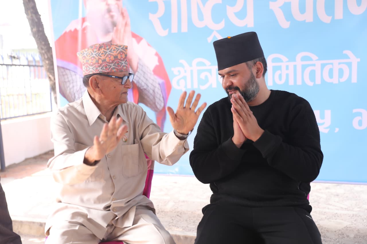 झापामा कार्यकर्ता भेटघाट सकेर इलामतर्फ लागे बालेन