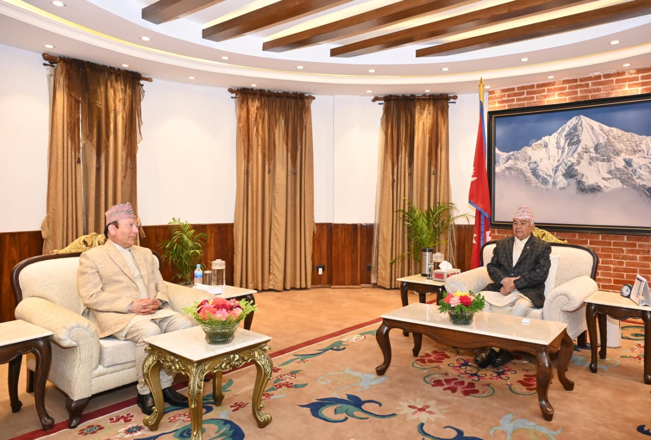 शीतलनिवासमा राष्ट्रपति र प्रधानन्यायाधीशबीच भेटवार्ता