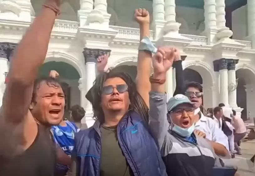 सिंहदरबार जल्दा 'वि डिड इट' भन्दै उत्सव मनाएको भिडियो भाइरल भएपछि के भन्छन् हेमराज थापा ?