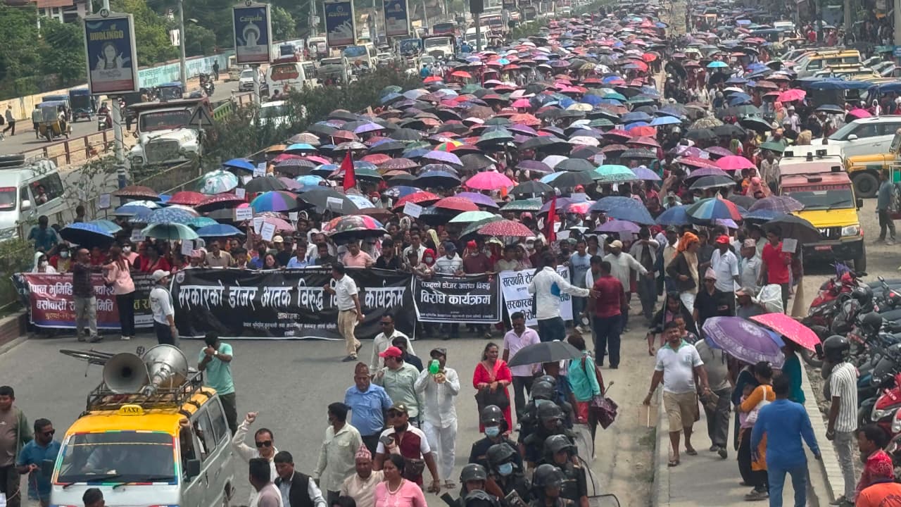 बुटवलबाट सुकुम्बासीको चेतावनी– हाम्राे घरमा डोजर चले सिंहदरबार पनि जोगिँदैन