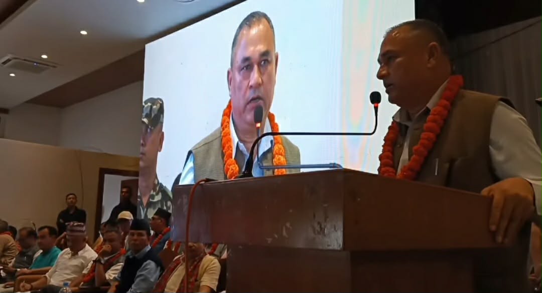 सुदूरपश्चिमका मुख्यमन्त्रीले गगनकै अगाडि उठाए सरकार परिवर्तनको विषय