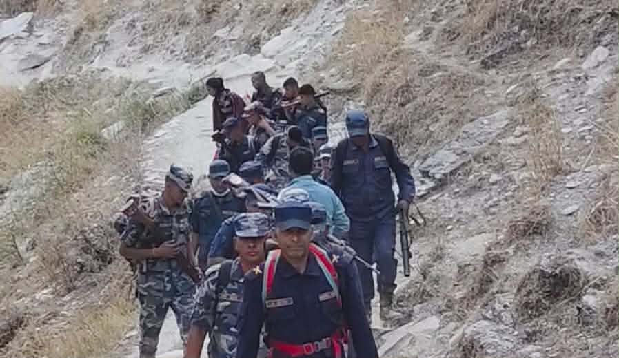 लाम्पाटामा खटाइयो प्रहरी र सशस्त्रको संयुक्त टोली