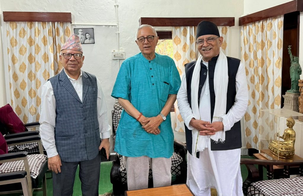 प्रचण्ड–माधव नेपाल पुगे कोइराला निवास, के के भयाे कुराकानी ?