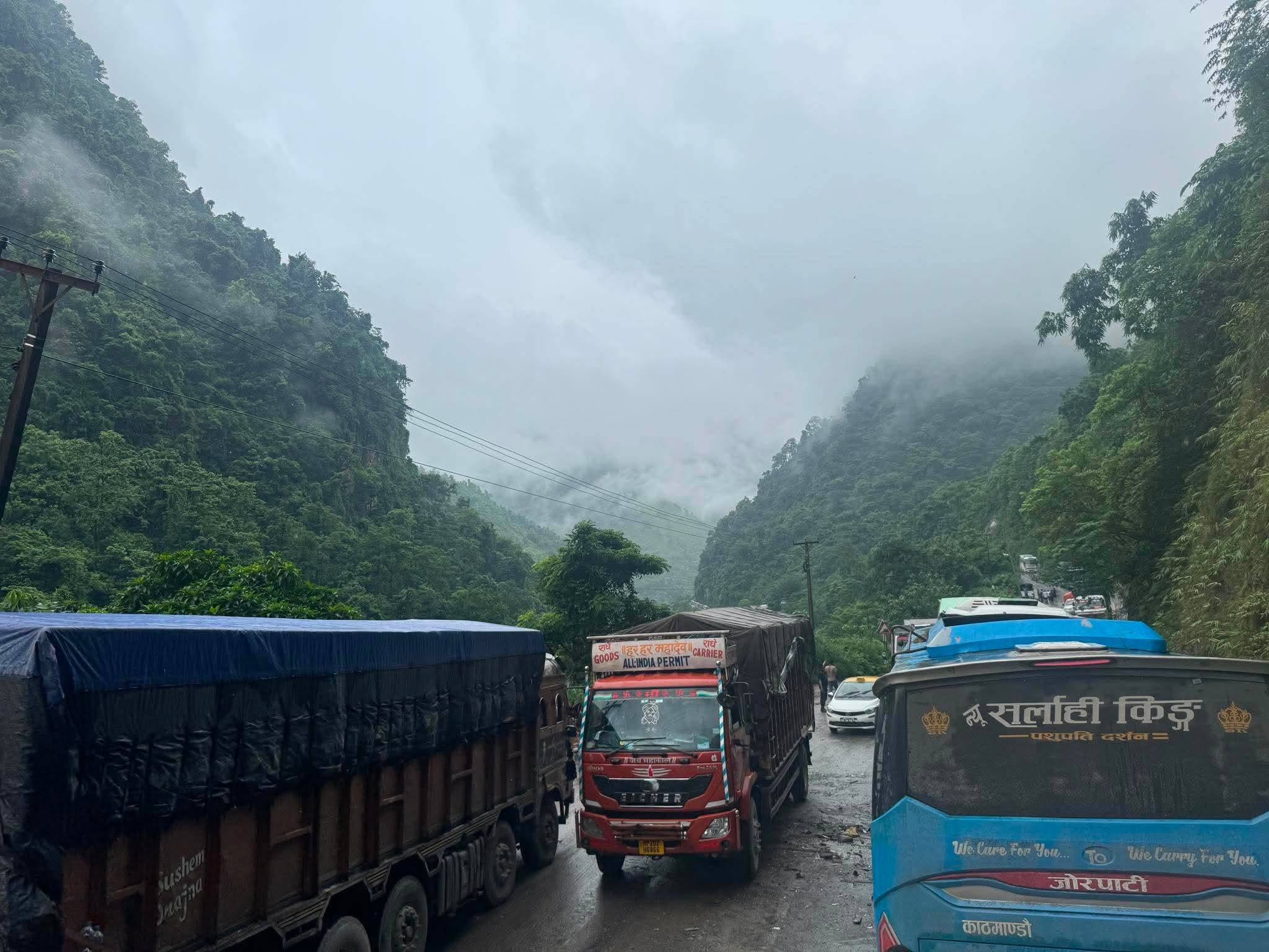 राति १० बजेपछि नारायणगढ–मुग्लिन सडकमा सवारी आवागमन बन्द