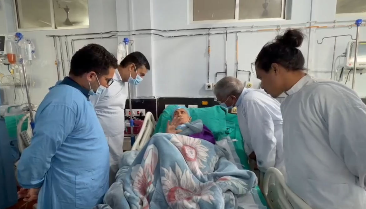 सरकारका प्रतिनिधि र डा. केसीबीच अस्पतालमै भेट, आजै वार्ता हुने