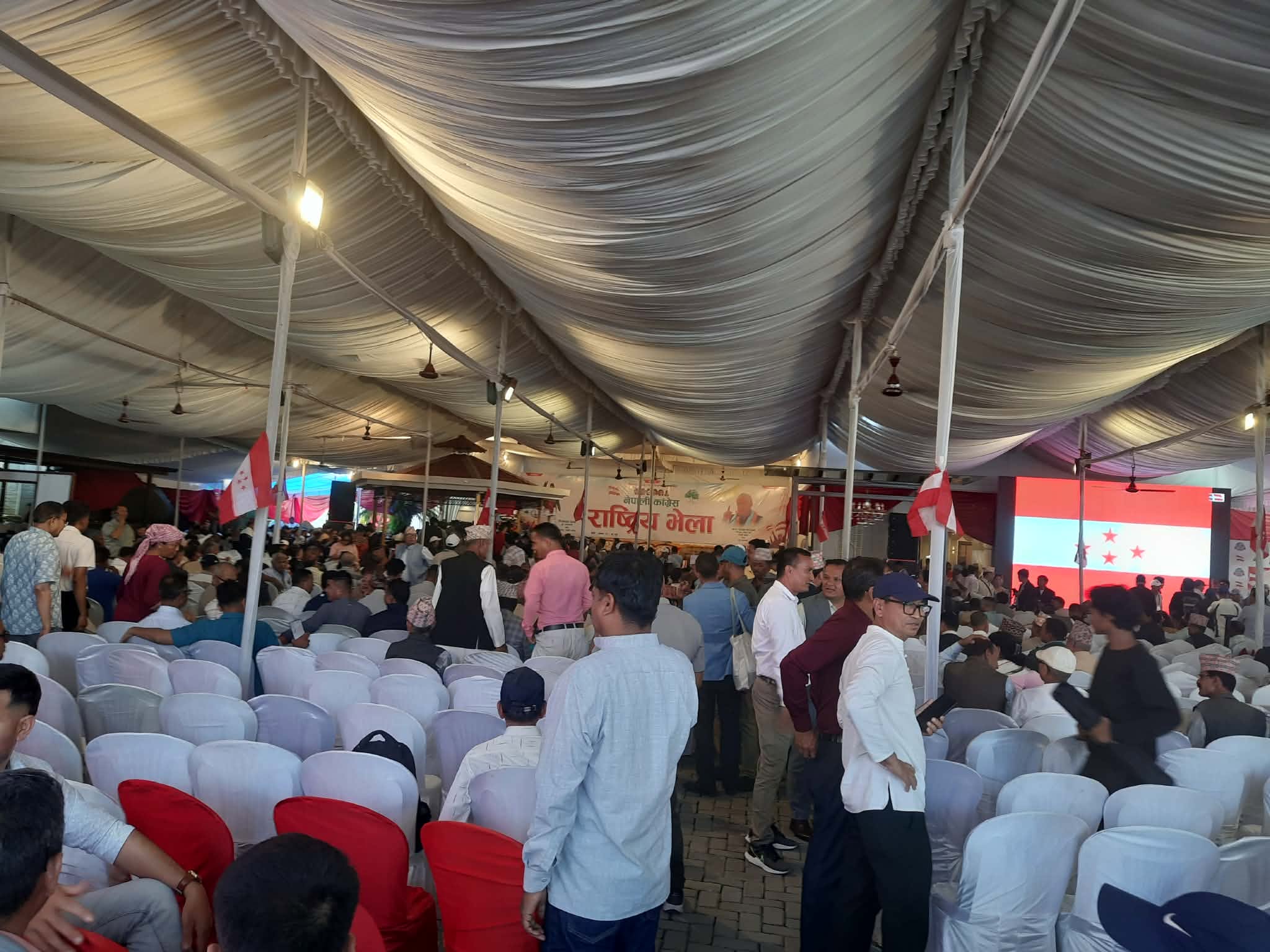 कांग्रेस इतर पक्षको भेलामा प्रभावशाली नेताको ताँती, को–को पुगे ?