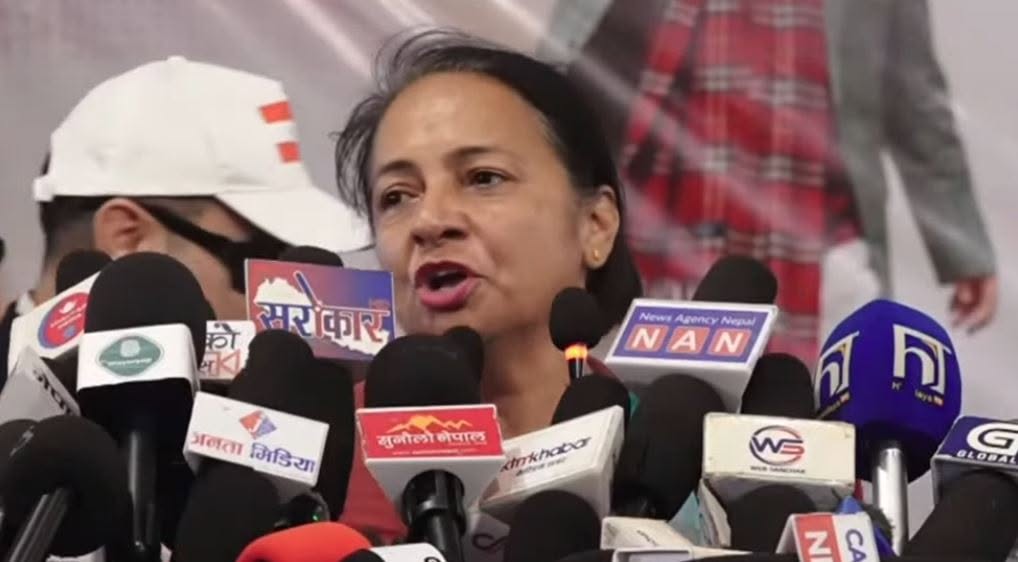 दुवै पक्षले दम्भ त्यागे कांग्रेस विवाद मिल्छ : सरिता प्रसाईं