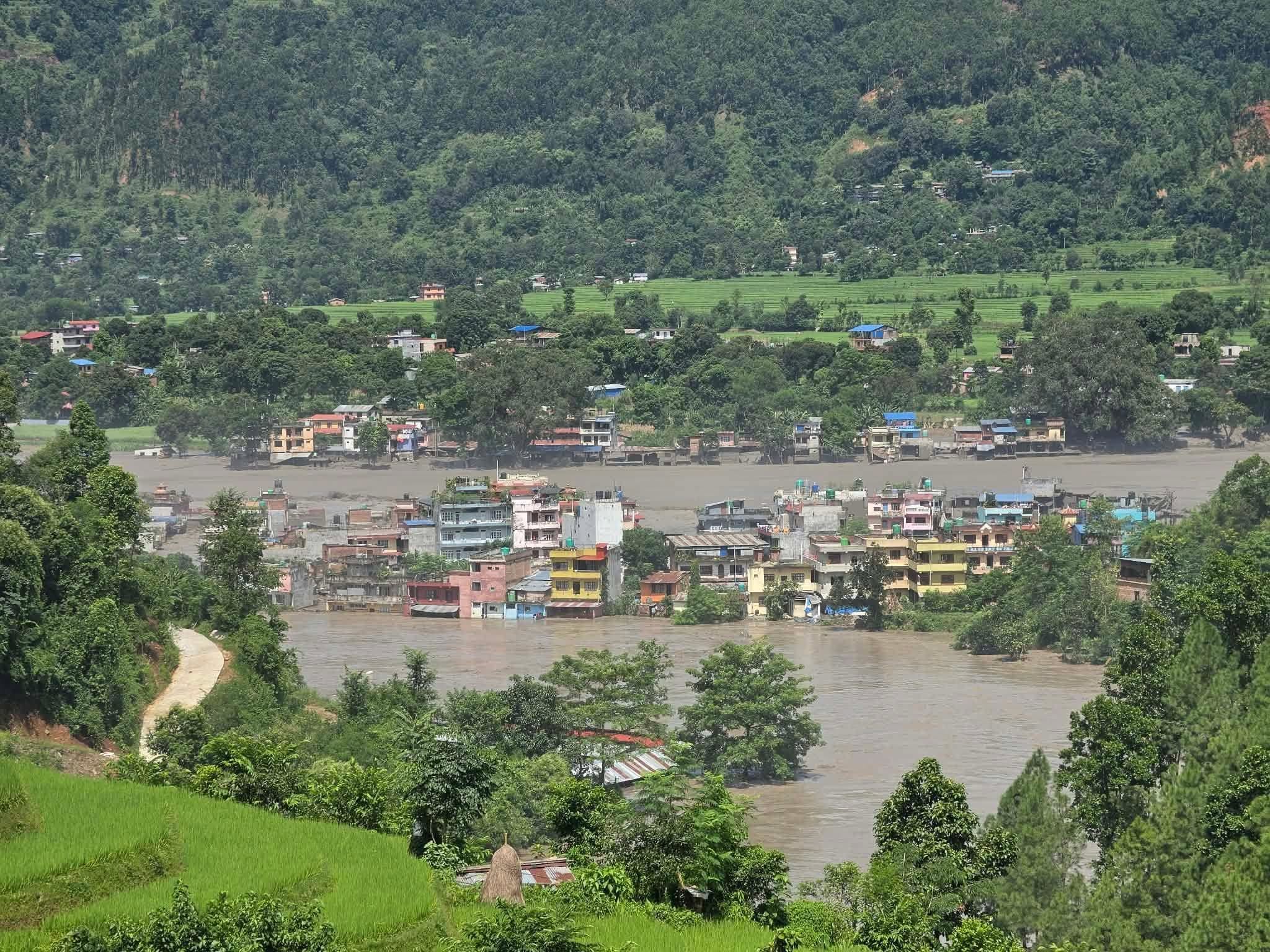 रसुवा बाढी : नुवाकोटमा रहेको केन्द्रीय कारागारमा पनि क्षति