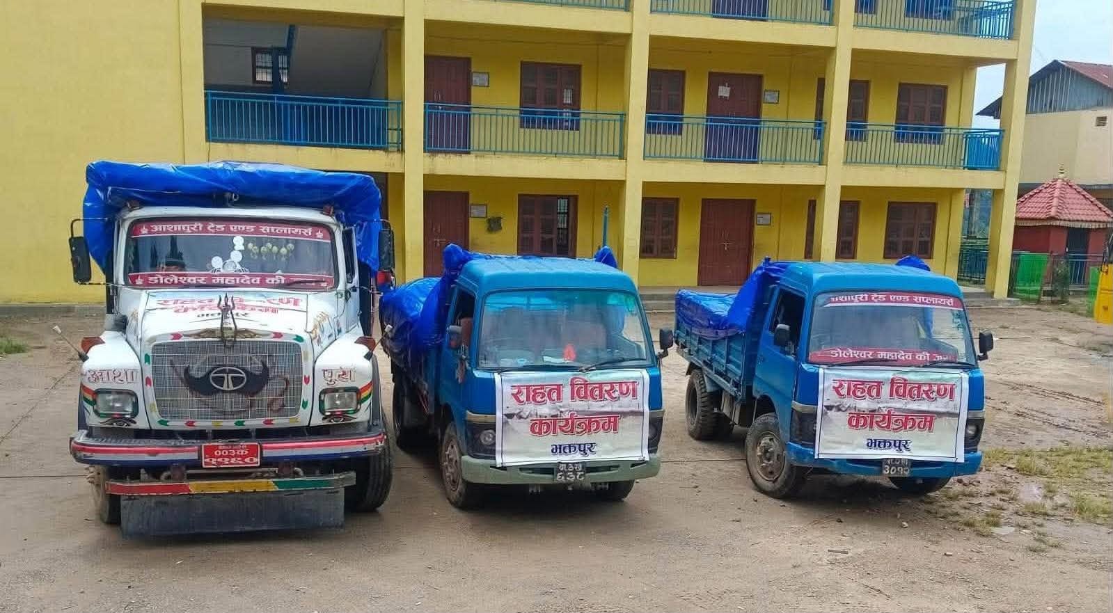 संघीय सरकार हेलिकोप्टर र सामाजिक सञ्जालमा, बागमती सरकार सडक बनाएर रसुवा पुग्यो