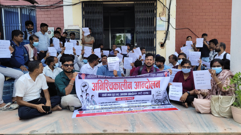 सात महिनादेखि तलबविहीन प्रयोगशालाकर्मी, स्थानीय तहको स्वास्थ्य सेवा प्रभावित हुने जोखिम