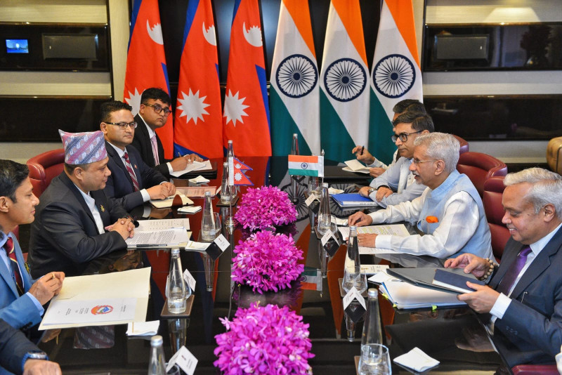नेपाल र भारतका विदेशमन्त्रीबीच भेटवार्ता : द्विपक्षीय सम्बन्धमा नयाँ अध्यायको सुरुवात हुने विश्वास