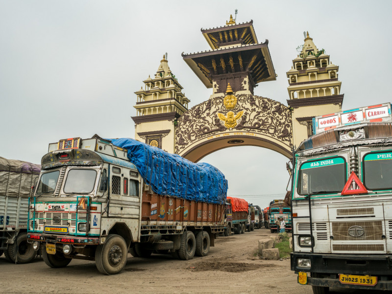 निर्यात २९ प्रतिशतले बढ्यो, ८ महिनाको व्यापारघाटा ११ खर्बनजिक