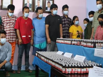 १० किलाे खैराे हिराेइनसहित २२ जना पक्राउ, चार युवती