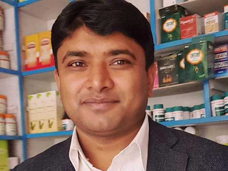 सरकारी अधिकृत छाडेर वडाध्यक्ष उठेका तीर्थ भन्छन्– म सरकारी जागिरमा फैलिन सकिनँ