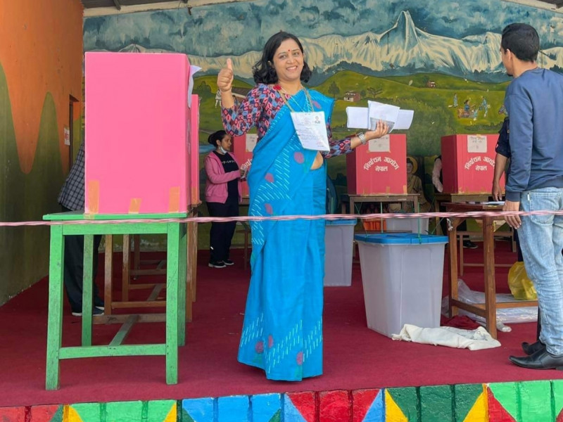 काठमाडाैं मेयर उम्मेदवार समीक्षा बास्कोटाले गरिन् मतदान