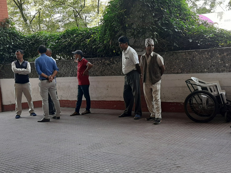 एमबीबीएसको पठनपाठन अनलाइनबाट समेत नगर्न भन्दै मणिपाल अस्पताललाई कर्मचारीको धम्की