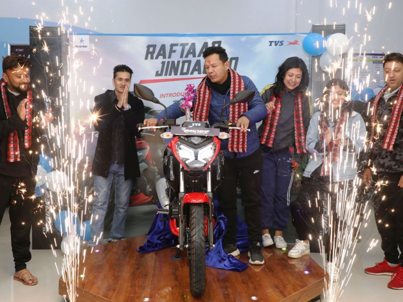 अत्तरियामा टीभीएसको नयाँ शोरुम बागेश्वरी मल्टी मोटर्सको उद्घाटन, ‘टीभीएस रेडर’ सार्वजनिक