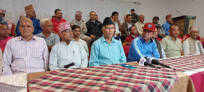 स्वतन्त्र उम्मेदवारी घोषणा गर्दै ओझाले भने– धनगढीबाट विद्रोह सुरु भयो