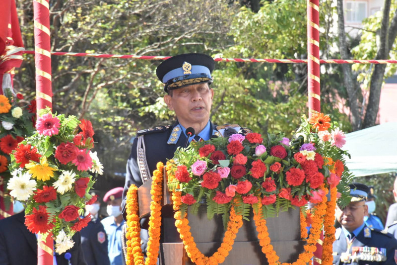 आफ्नै भवनबाट सेवा दिन नपाएको प्रहरी महानिरीक्षकको गुनासो