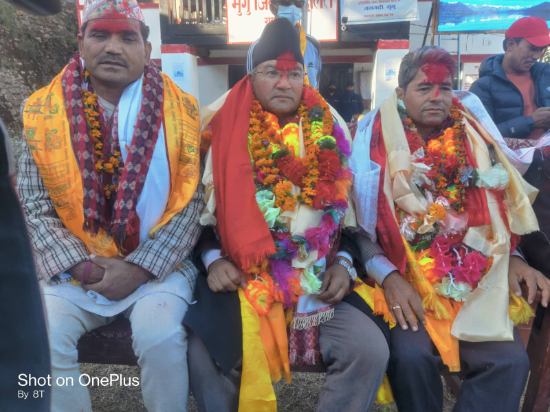 मुगुमा तीन पार्टीका जिल्ला प्रमुख निर्वाचित 