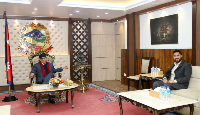प्रधानमन्त्री प्रचण्ड र उपप्रधानमन्त्री लामिछानेबीच बालुवाटारमा वार्ता 