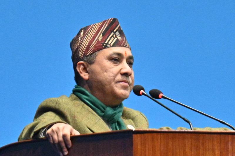 ओलीलाई विश्वप्रकाशको जवाफ–हामीले ढाेक्सा थापेकाे हैन, प्रधानमन्त्रीका लागि तपाईंले पिँजडा बनाएकाे हाे