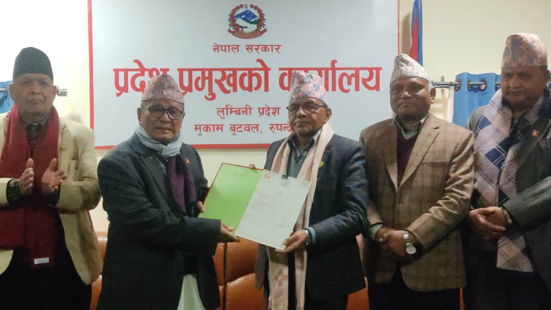 लुम्बिनीको तेस्रो मुख्यमन्त्रीमा एमालेका गिरी नियुक्त 