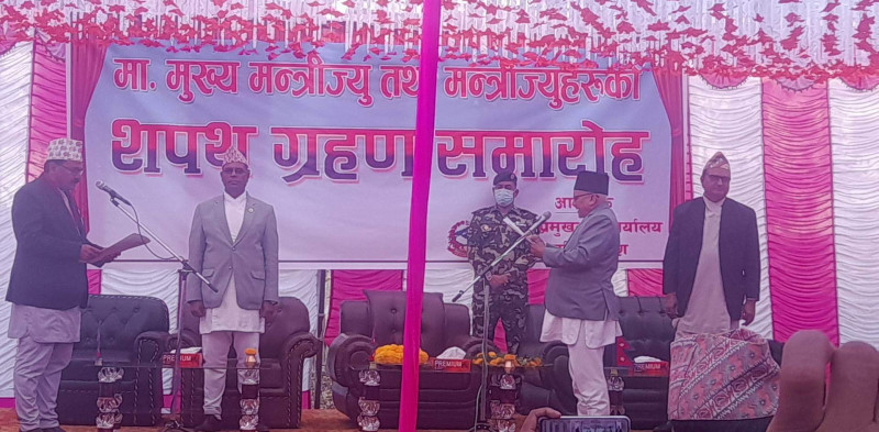 कर्णालीका मुख्यमन्त्री शर्मासँगै दुई मन्त्रीले लिए शपथ