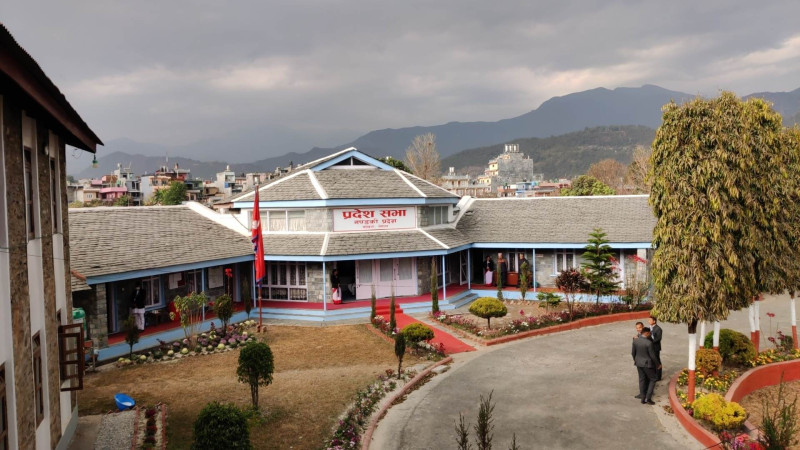 गण्डकी सरकार छोड्दै माओवादी, निर्णायक बैठक बाेलाइयाे