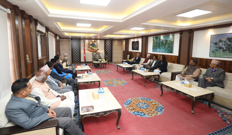 राष्ट्रपतिमा मिलेकाे मत उपराष्ट्रपतिमा मिलेन, सत्ता गठबन्धनबाट तीन जनाको उम्मेदवारी