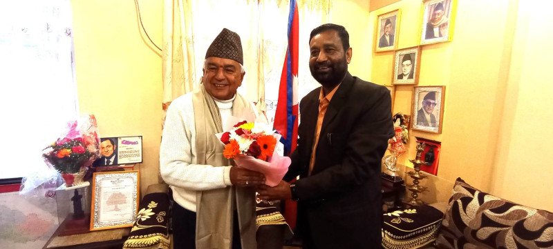 नवनिर्वाचित राष्ट्रपतिलाई बधाई दिन निधि पौडेल निवास बोहोराटारमा