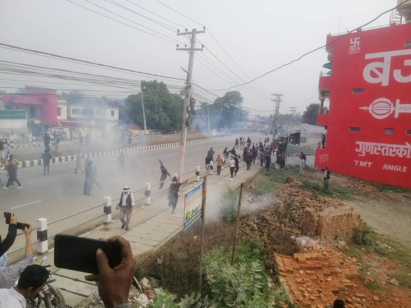 प्रदेशको कोशी नाम खारेजको माग गर्दै विराटनगरमा उग्र प्रदर्शन 
