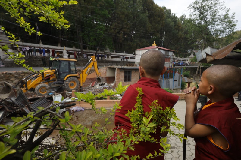 स्वयम्भू, बालाजु र देवीनगरका अतिक्रमित बस्ती हटाइँदै