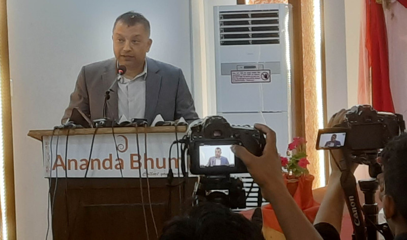 रुपान्तरण नभए कांग्रेस सकिन्छ : गगन थापा 