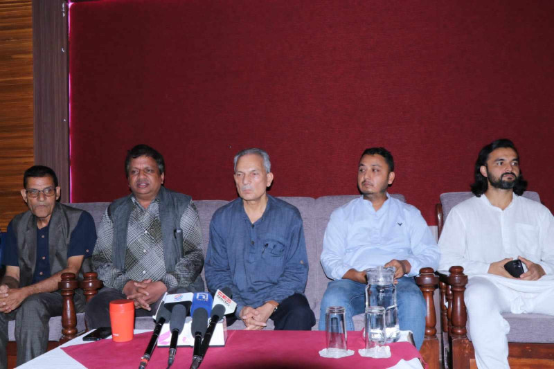 उच्चस्तरीय छानबिन समिति बनाउनुपर्ने एमालेको लाइनमा उभिए बाबुराम भट्टराई