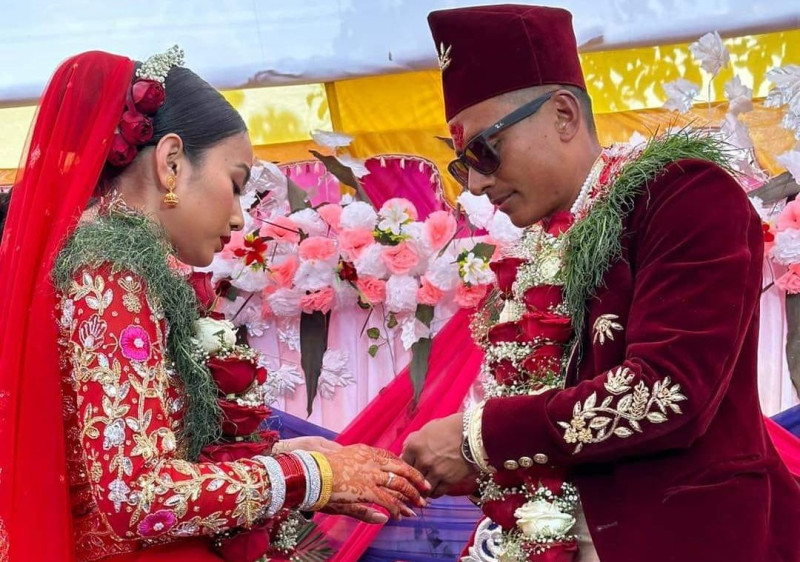 फुटबलर नवयुग श्रेष्ठले कसे लगनगाँठो