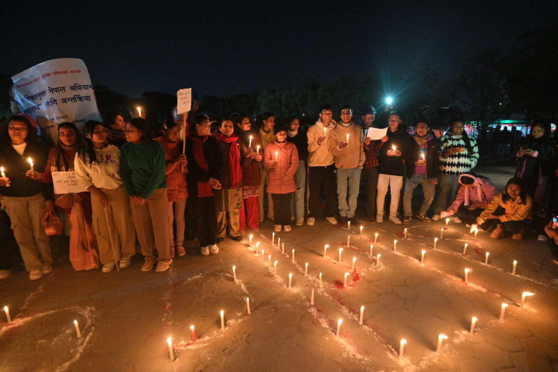 बालविवाहविरुद्ध काठमाडाैंमा दीप प्रज्ज्वलन  (तस्वीरहरू)