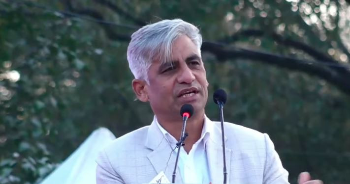 माथिबाट आदेश आउँदा तलबाट खोसेर लिने मान्छे हुँ : केदार कार्की