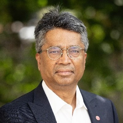 स्विडेनका प्राध्यापक  स्वाइन भन्छन्– विद्यार्थीको बलमा सत्तामा आएका प्रधानमन्त्रीले विद्यार्थी राजनीति बन्द गरे