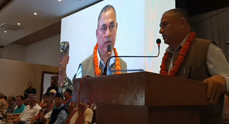 सुदूरपश्चिमका मुख्यमन्त्रीले गगनकै अगाडि उठाए सरकार परिवर्तनको विषय