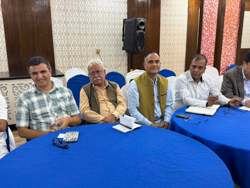 नैनसिंह महर भन्छन्– अब नेताहरूले त्याग गर्नुपर्छ