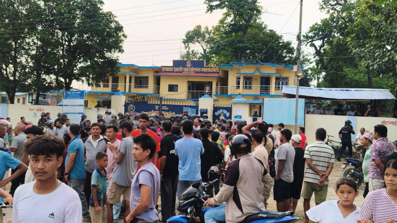 कैलालीमा बसकाे ठक्करबाट एक महिलाको मृत्यु