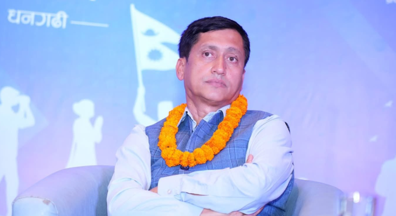 बजेटमा ह्विप उल्लङ्घन गर्ने सांसद पाठकलाई समिति सभापतिबाट हटाउने एमालेको निर्णय