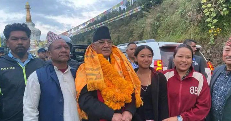 जेन–जीलाई पार्टी प्रवेश गराएर रातारात नुवाकोट पुगे प्रचण्ड, आज दुइटा भवन उद्घाटन गर्ने