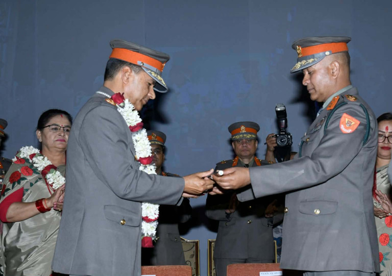 सशस्त्र प्रहरीका आईजीपी अर्यालको बिदाइ, नारायणदत्त पौडेलले सम्हाले नेतृत्व