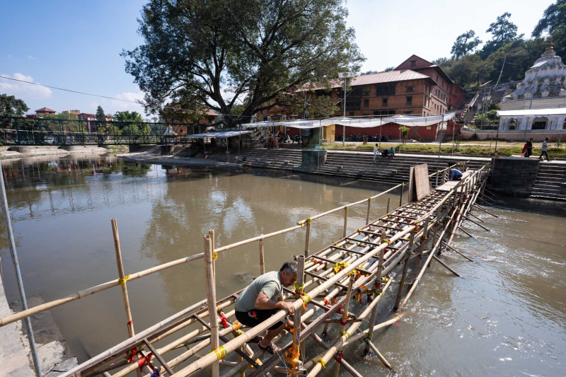 काठमाडौंको गौरीघाटमा छठ पर्वको तयारी (तस्वीरहरू)