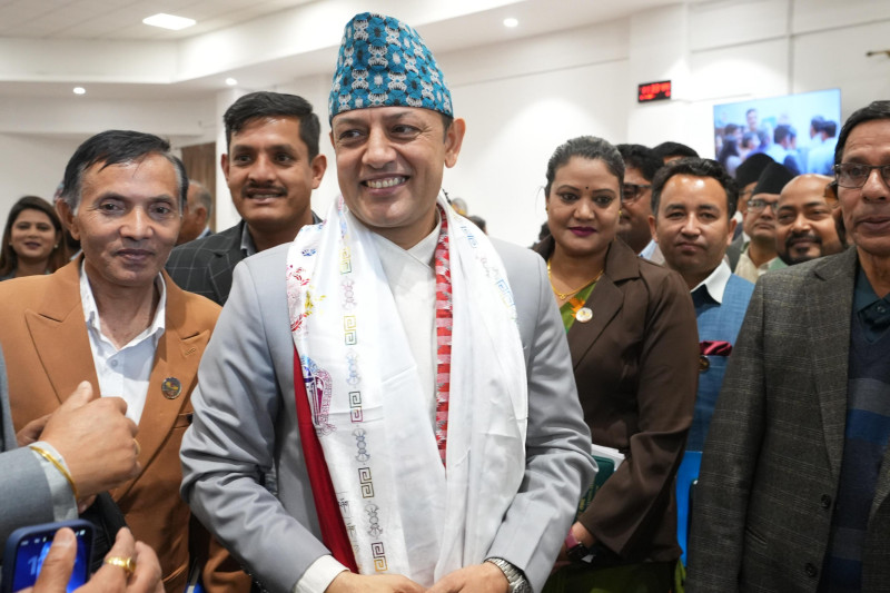 सभामुख निर्वाचित भएपछि डीपी अर्यालको मुस्कान [तस्वीरहरू]