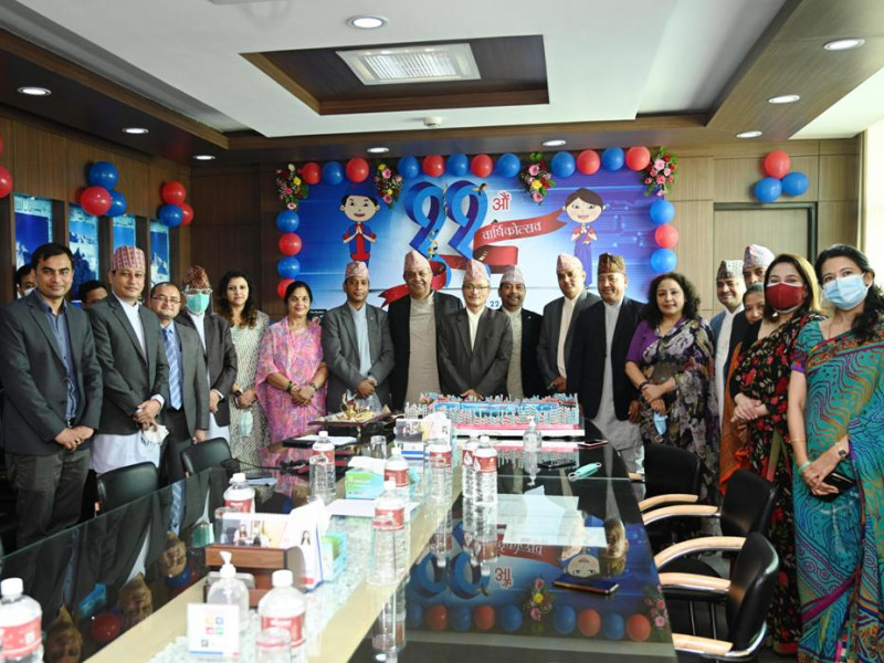 सिन्धुपाल्चोक र मनाङका बाढीपहिरोपीडितलाई मेगा बैंकले गर्‍यो १२ लाख सहयोग 