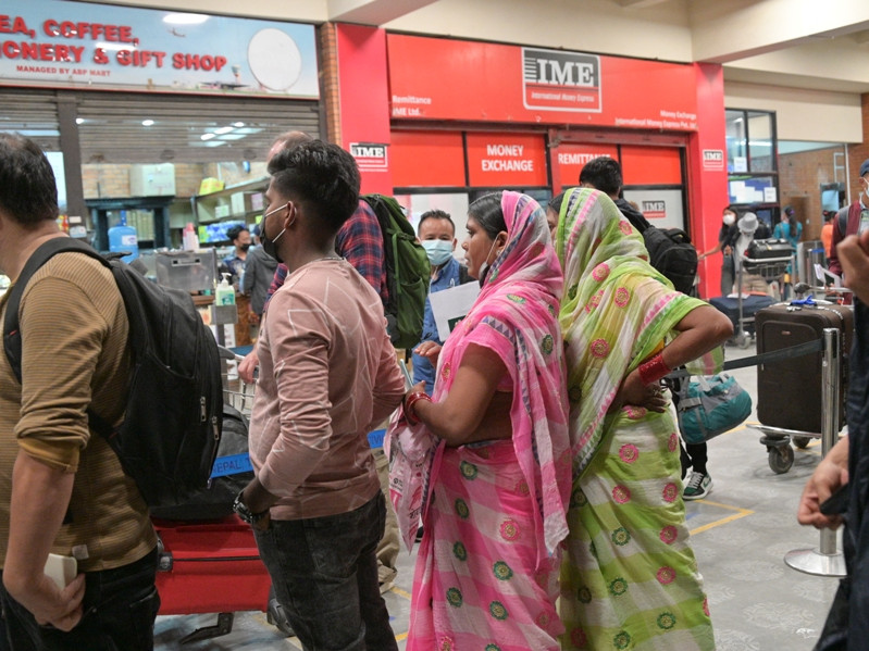 'मेरो छोराले दसैँको मुखमा मैजसरी विदेशिनु नपरोस्'