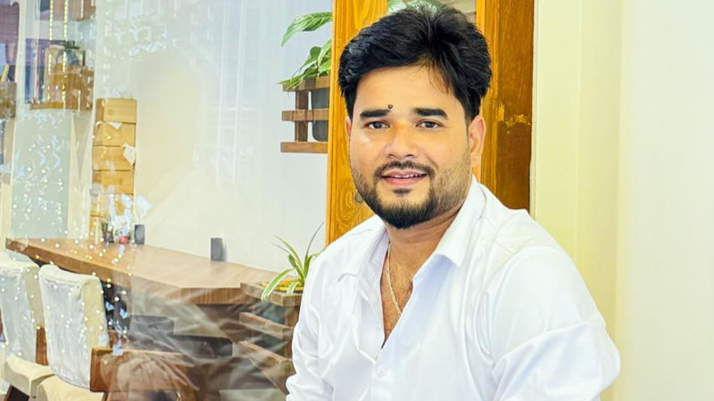 ओली–लेखक पक्राउको देशभरि सशक्त प्रतिकार गर्न अनेरास्ववियुको निर्देशन